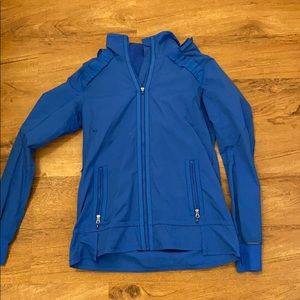 Women’s lululemon rain coat. Size 6.